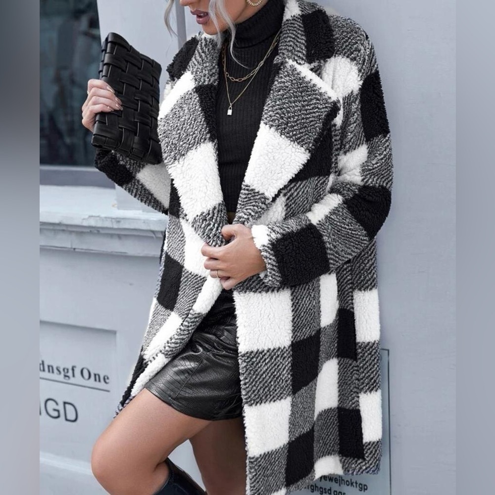 Warm and versatile Teddy Coat - Picture 2 of 7